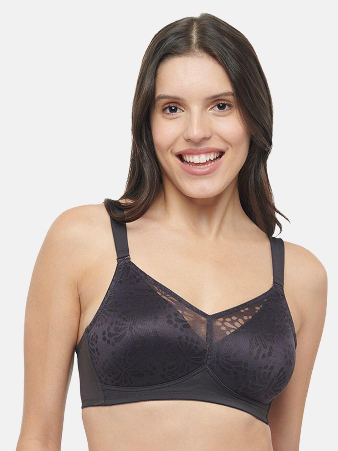 triumph-lace-full-coverage-minimizer-bra-with-all-day-comfort
