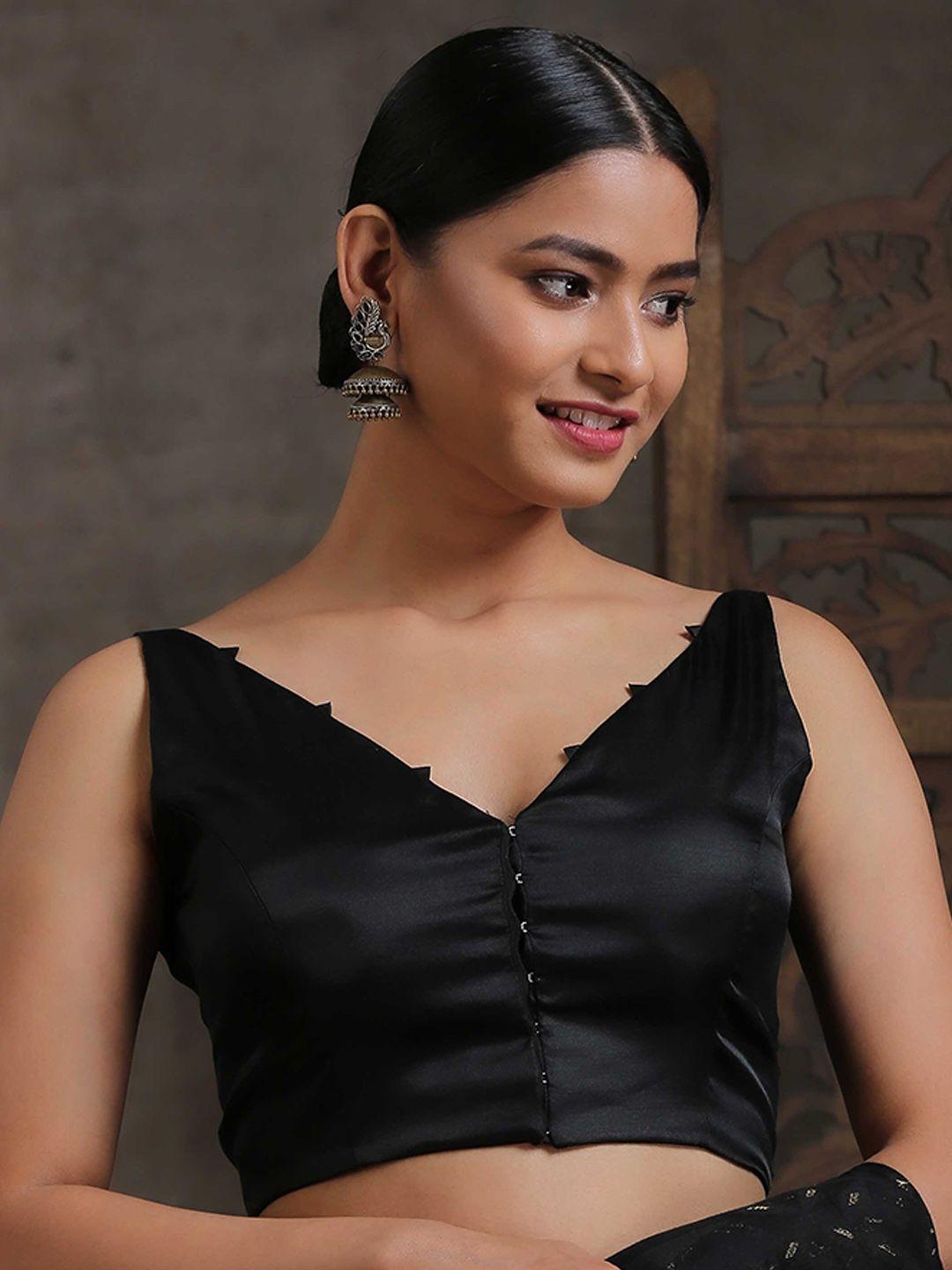 triyah black solid v-neck saree blouse