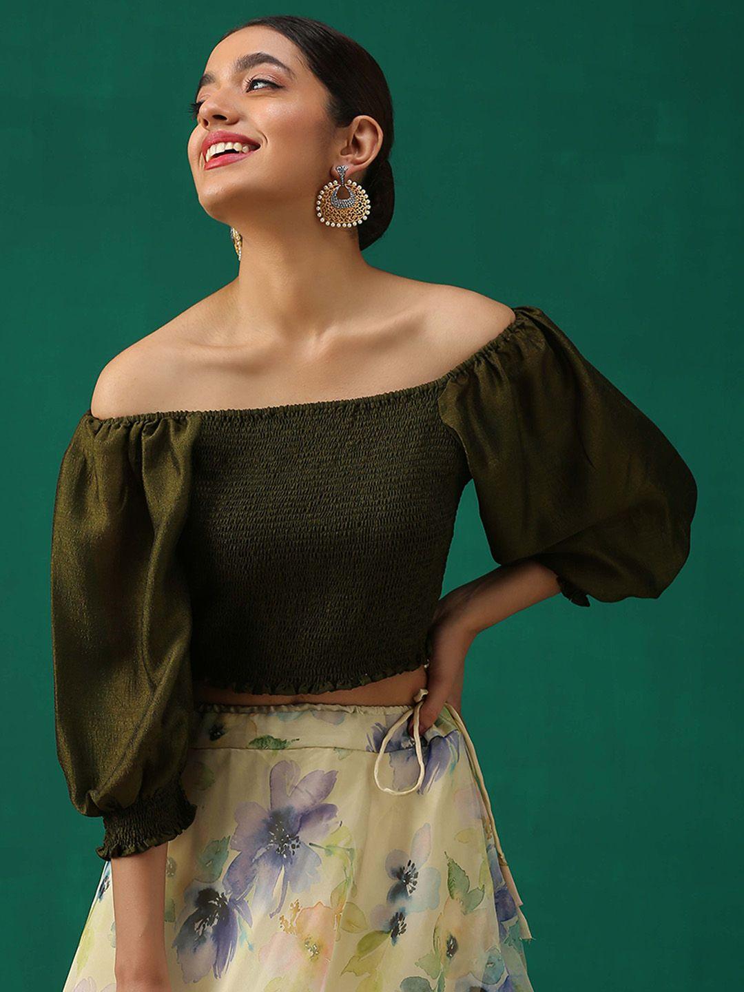triyah green solid smocked saree blouse