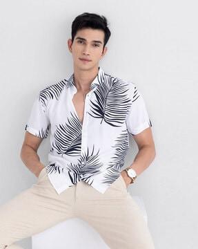tropical print spread-collar shirt