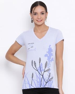 tropical printed v-neck t-shirt