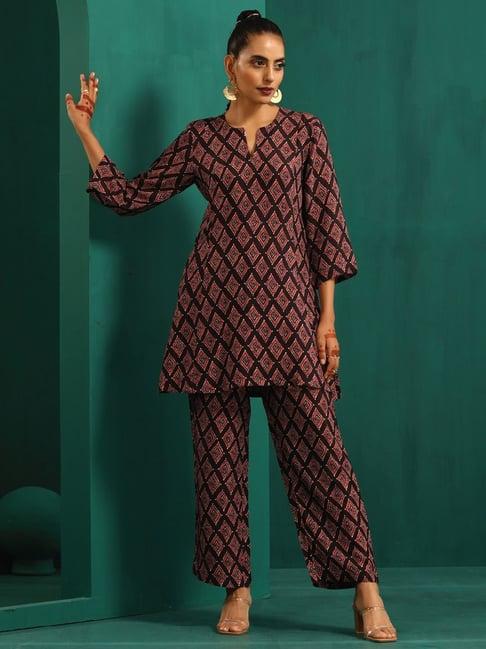 true browns black printed short kurti pant set