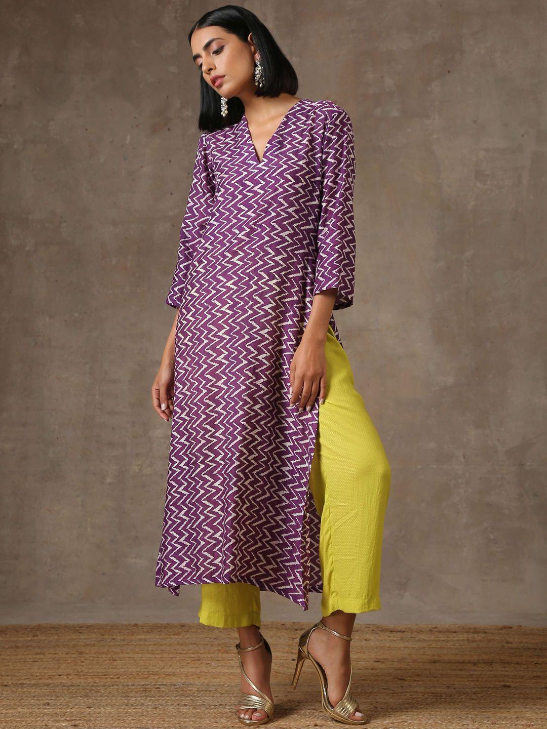 truebrowns women purple ethnic motifs printed kurta with trousers