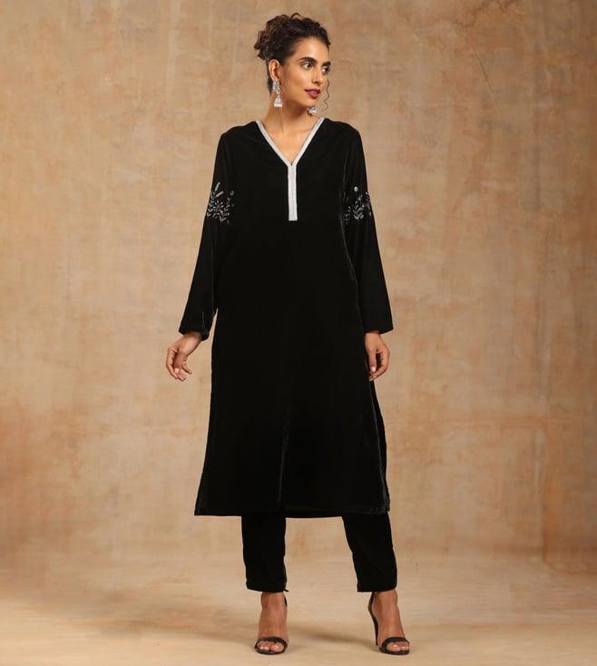 truebrowns black velvet sleeve embroidered kurta