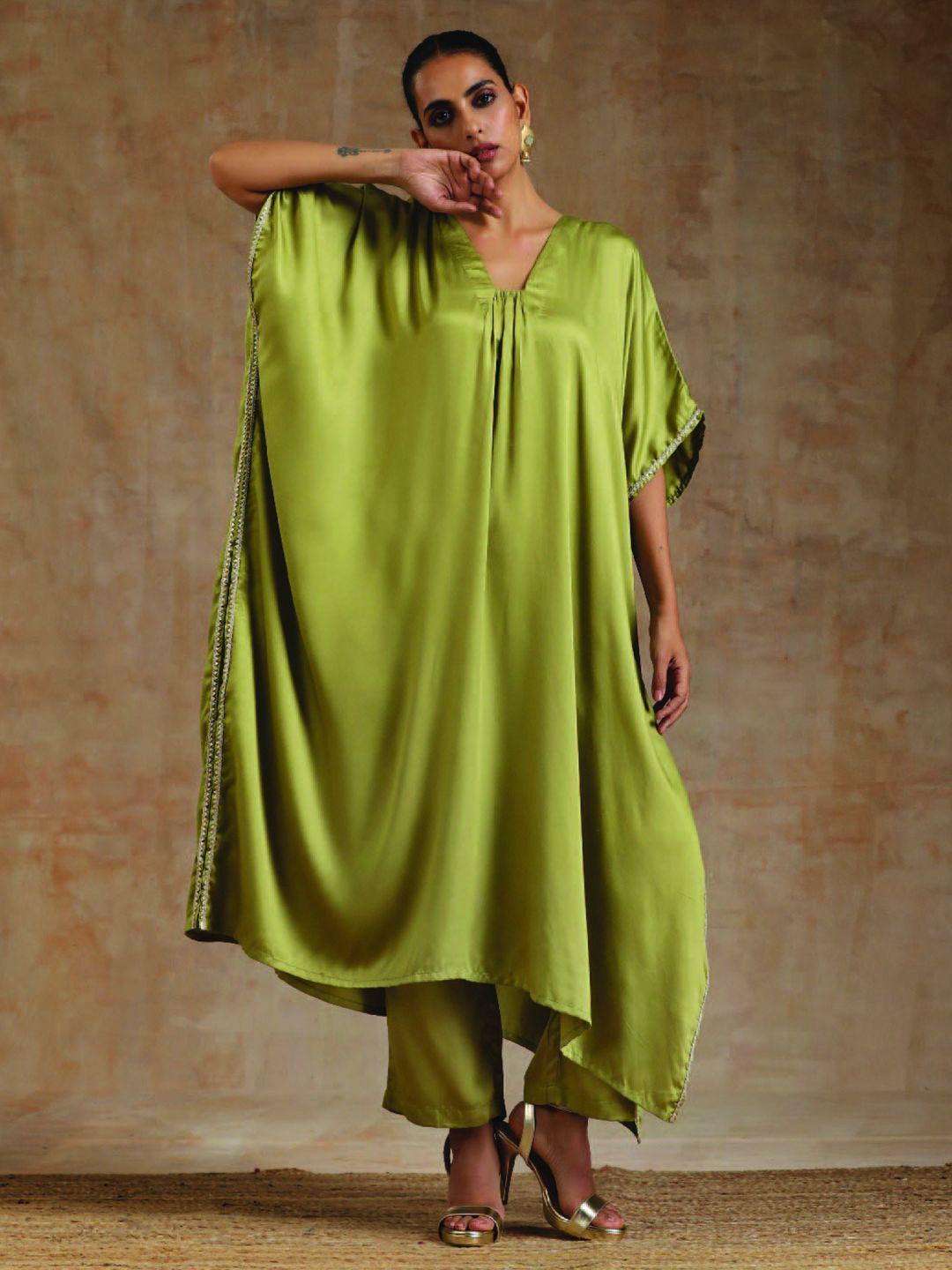 truebrowns v-neck  flared sleeves kaftan kurta with trousers