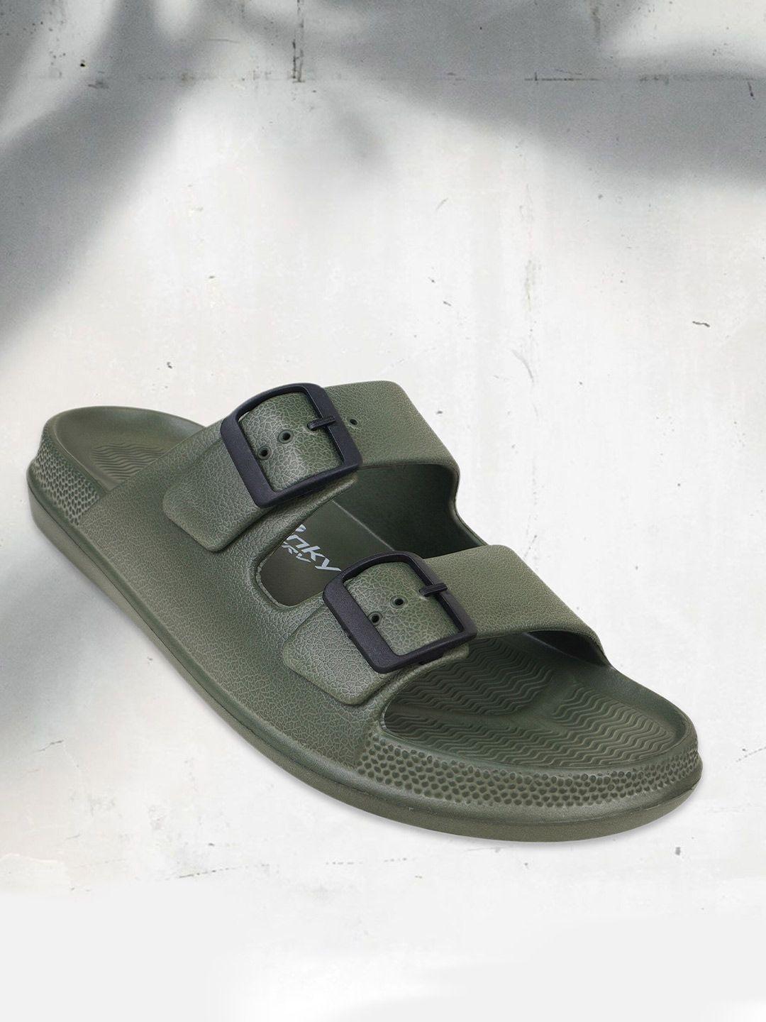 trv men buckle detailed slip on flip flops