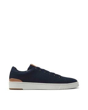 trvl lite blue casual sneakers