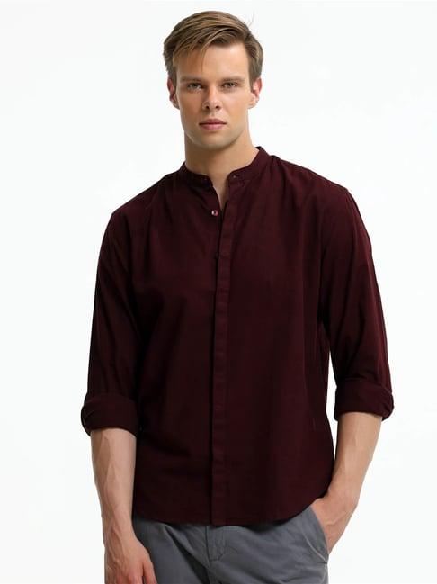 turms maroon cotton linen slim fit shirt