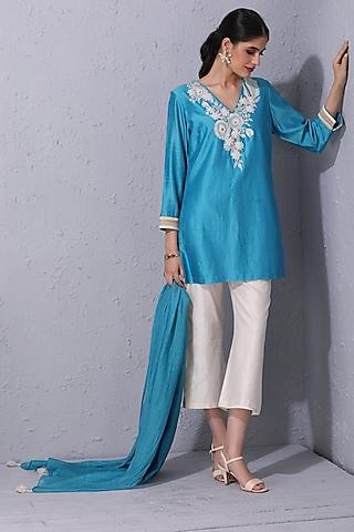 turquoise blue 3d floral hand embroidered kurta set