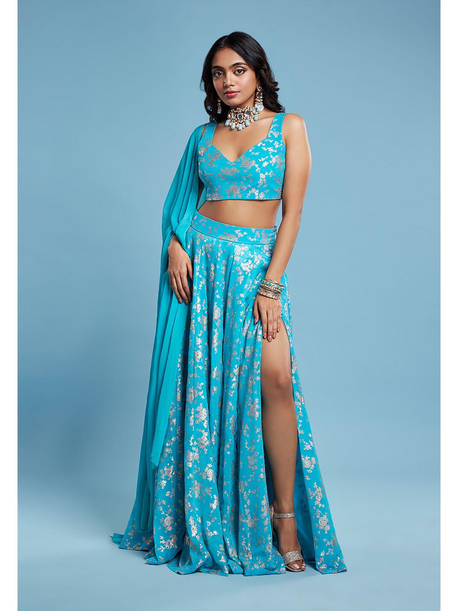 turquoise sleeveless lehenga with blouse & dupatta (set of 3)