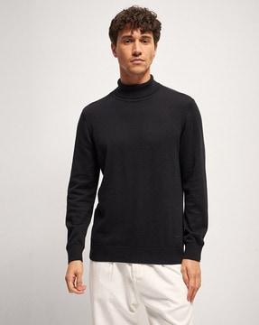 turtle-neck t-shirt with full sleeves