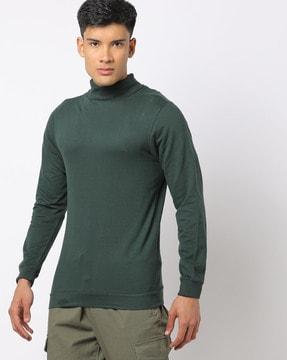 turtleneck sweatshirt with ribbed hems