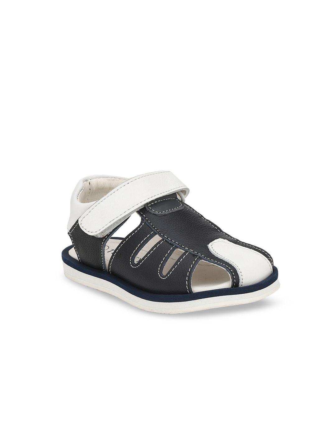 tuskey boys black & blue fisherman sandals