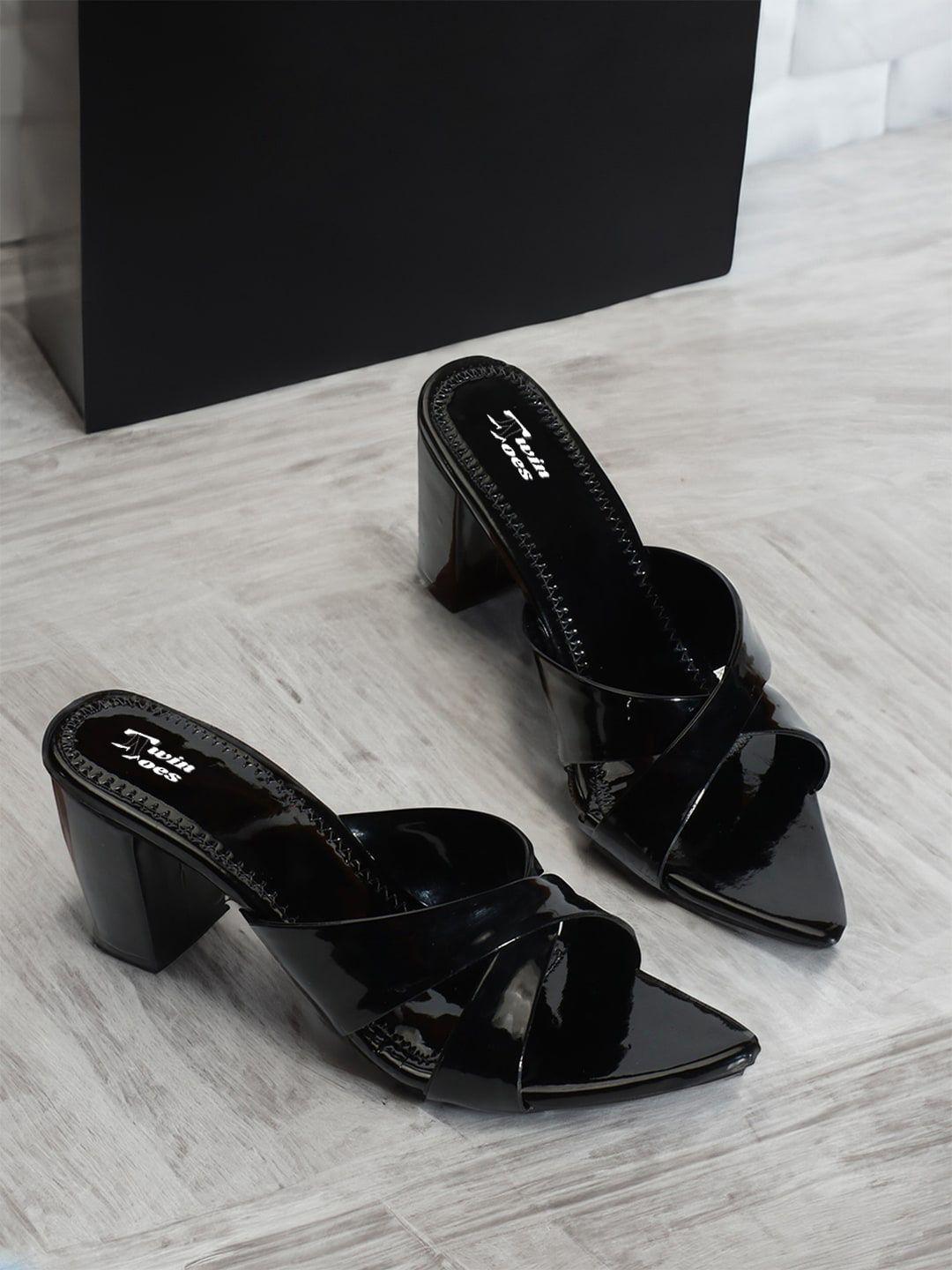 twin-toes-black-block-sandals