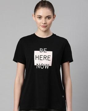 typographic print crew- neck t-shirt