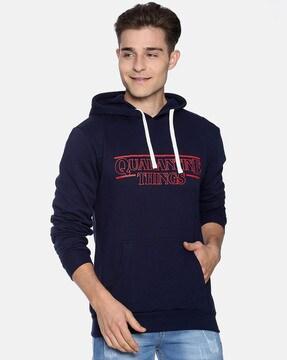 typographic print hooded sweatshirt with ribbed hems