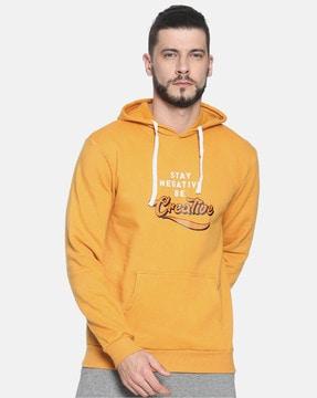 typographic print hooded sweatshirt with ribbed hems