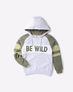 typographic print hoodie with raglan sleeves