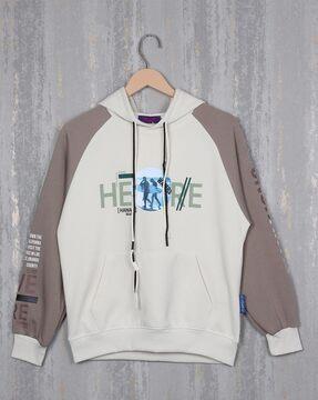 typographic print hoodie with ribbed hems