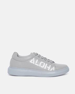 typographic print low-top lace-up sneakers