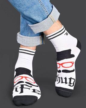 typographic print mid-calf length socks