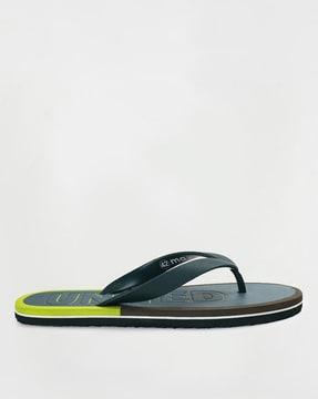 typographic print thong-strap flip-flops