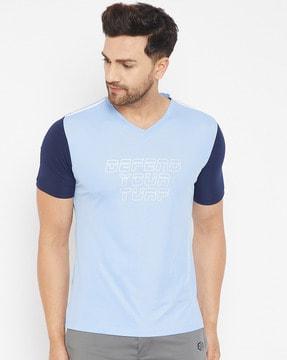 typographic print v-neck t-shirt