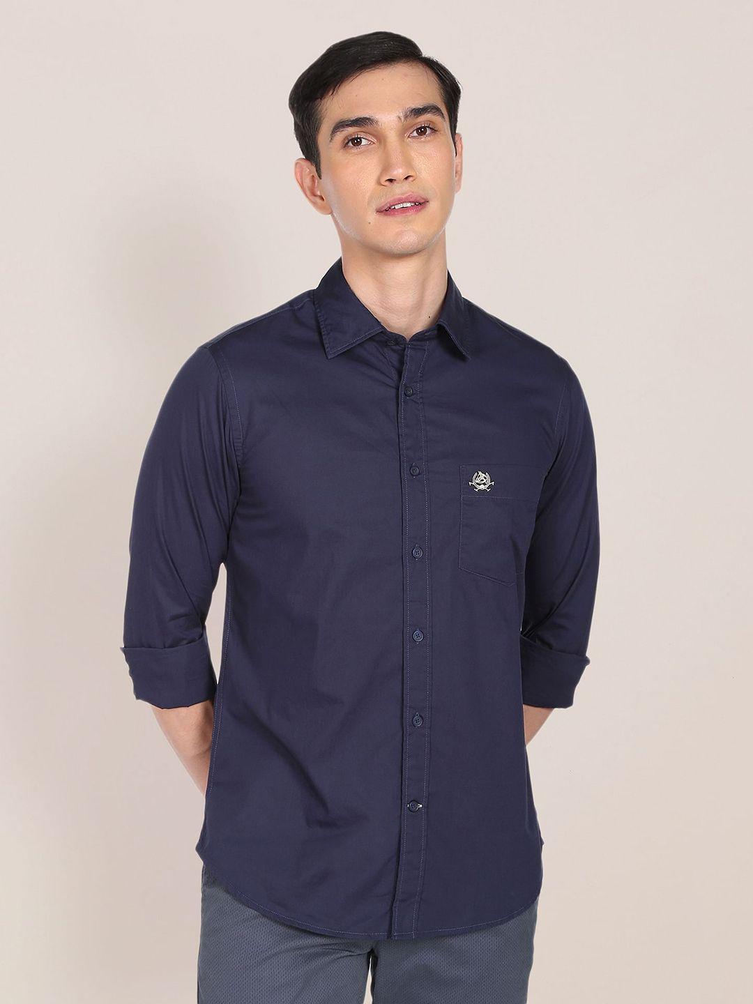 u s polo assn men navy blue solid tailored fit pure cotton casual shirt