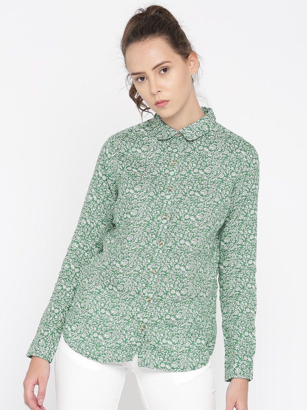 u.s. polo assn. women green & white regular fit printed casual shirt