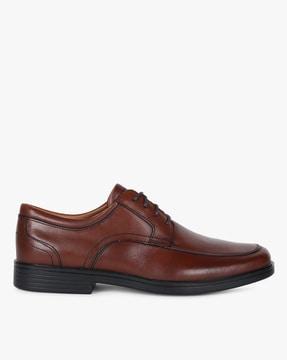 un aldric park panelled derby shoes