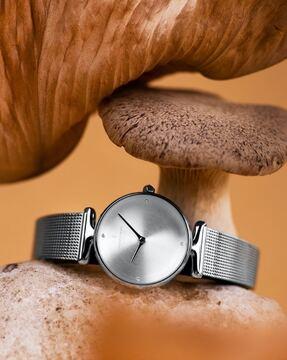 un28simesibc analogue watch with metallic strap