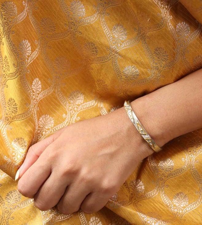 uncut by aditi the shard polki bracelet in gold & silver