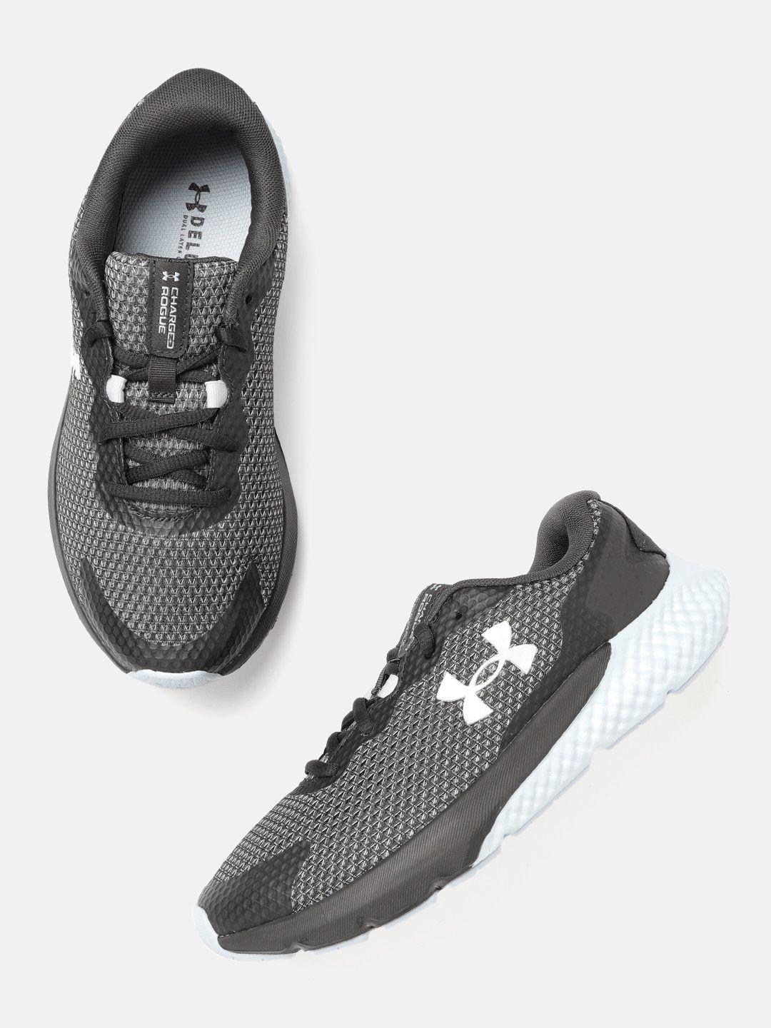 under armour women charcoal grey & white woven design charged rogue 3 running shoes