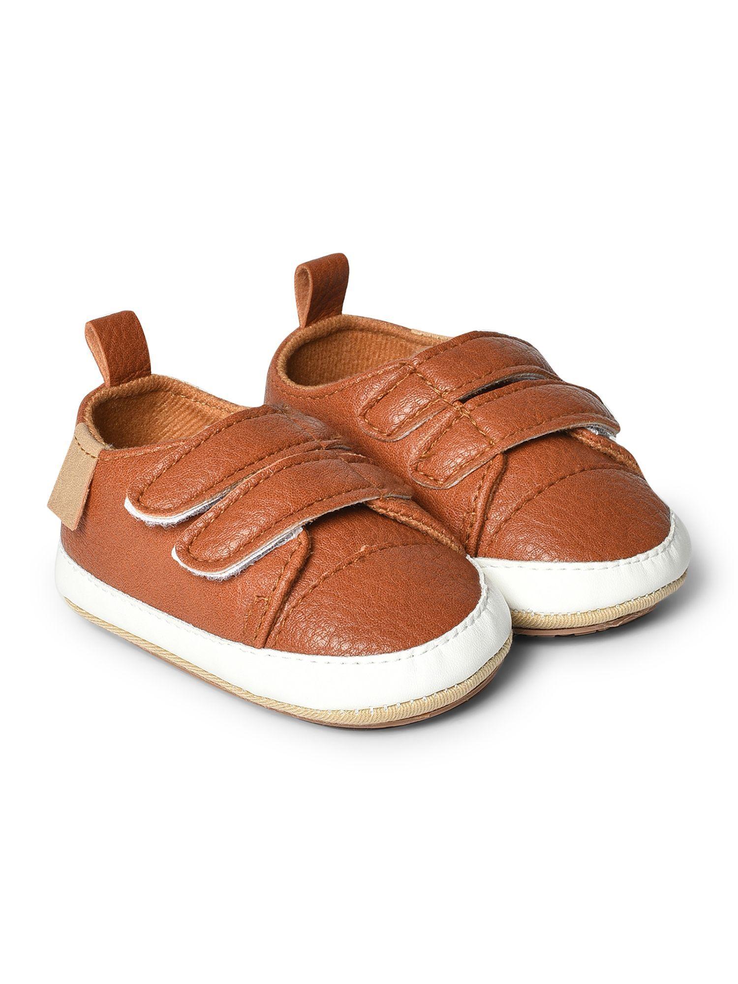 unisex brown solid casual shoes