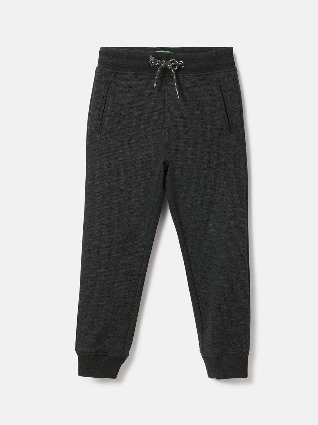 united colors of benetton boys black solid joggers