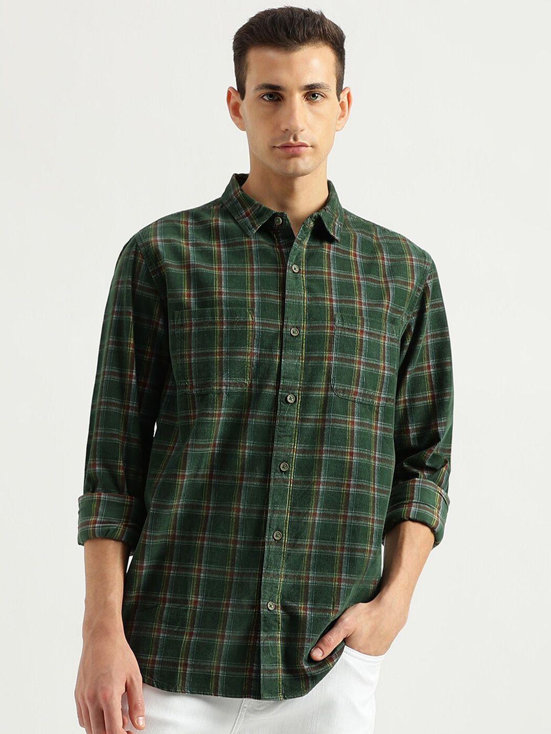 united colors of benetton checked spread collar slim fit cotton casual shirt