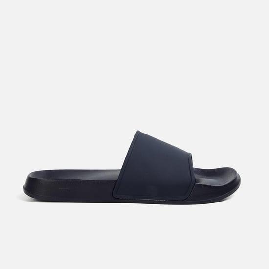 united colors of benetton men printed sliders