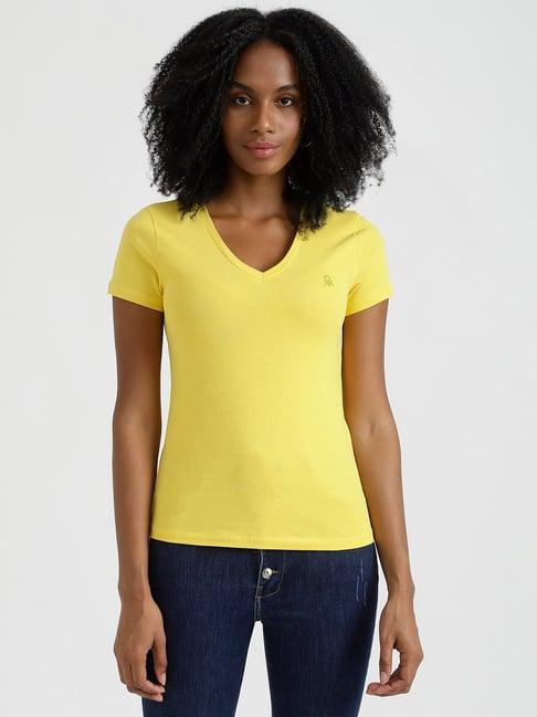 united colors of benetton yellow v-neck t-shirt