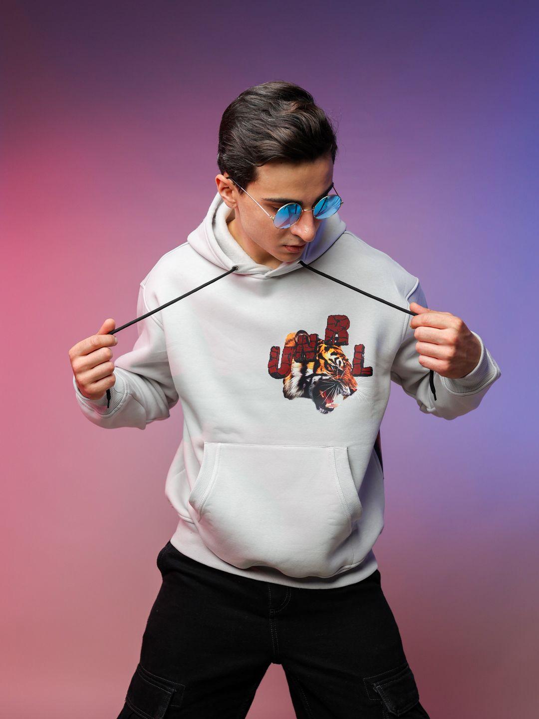 unrl graphic printed hooded pullover sweatshirt