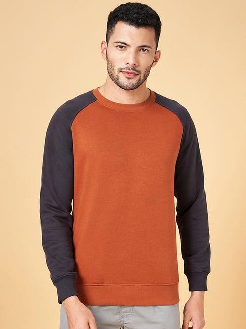 urban ranger by pantaloons grey & rust regular fit colour block sweatshirt