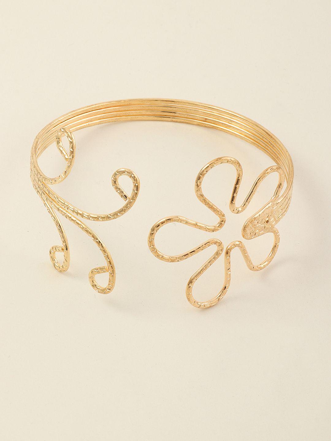 urbanic women gold-toned flowers armlet