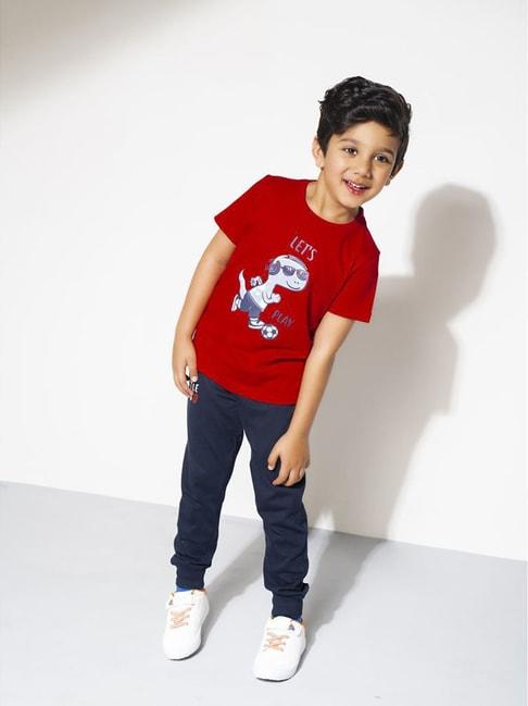 urbanmark-junior-red-&-navy-printed-t-shirt-with-trackpants