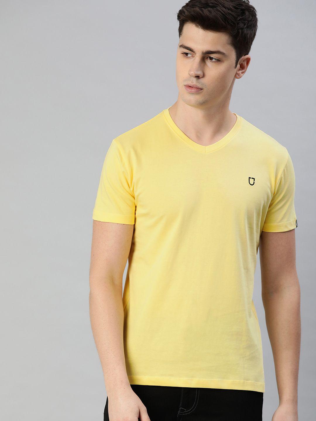 urbano fashion men yellow slim fit solid v-neck t-shirt
