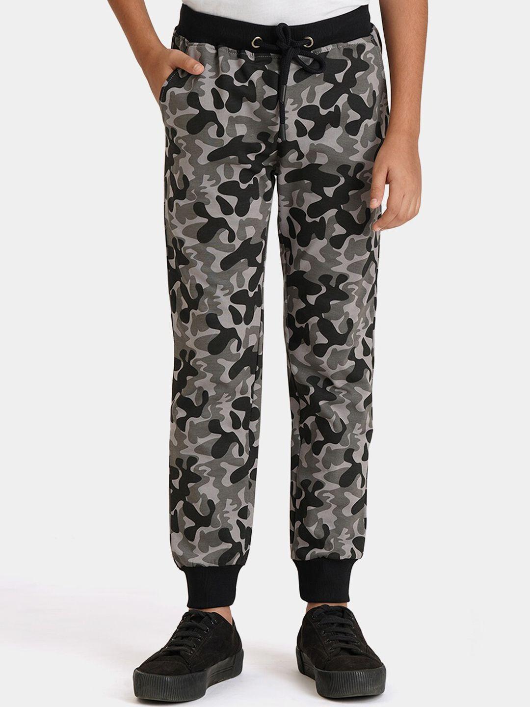 urbano juniors camouflage printed mid-rise joggers
