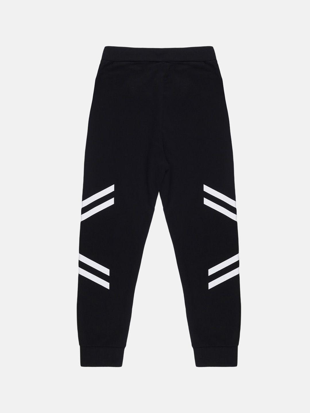 urgear kids black solid cotton track pant