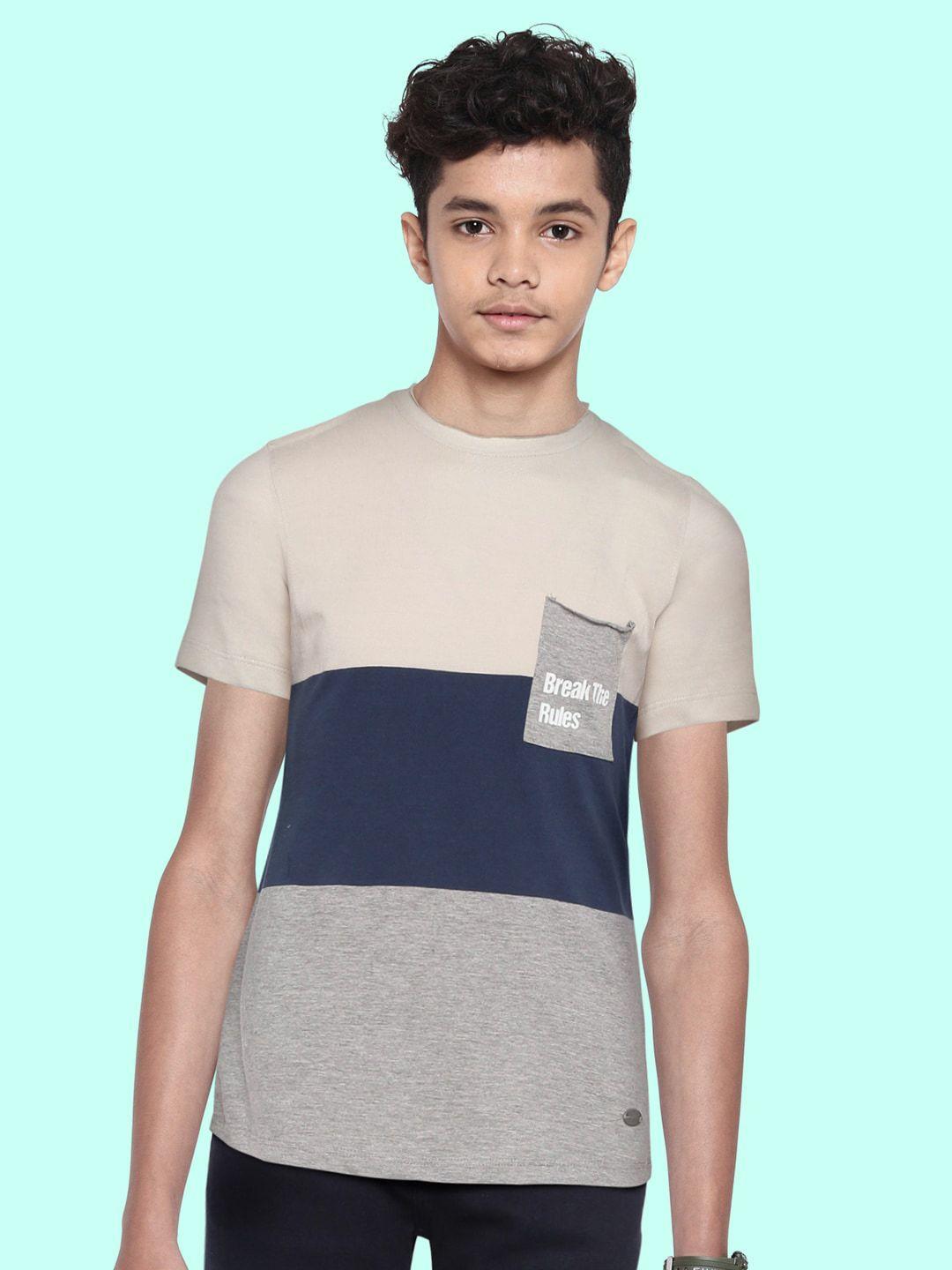 uth by roadster boys beige & navy blue colourblocked t-shirt