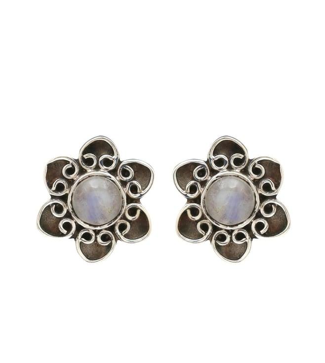 v and a jewels sterling silver earring in moonstone