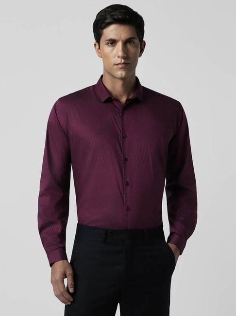 v dot purple slim fit printed shirt