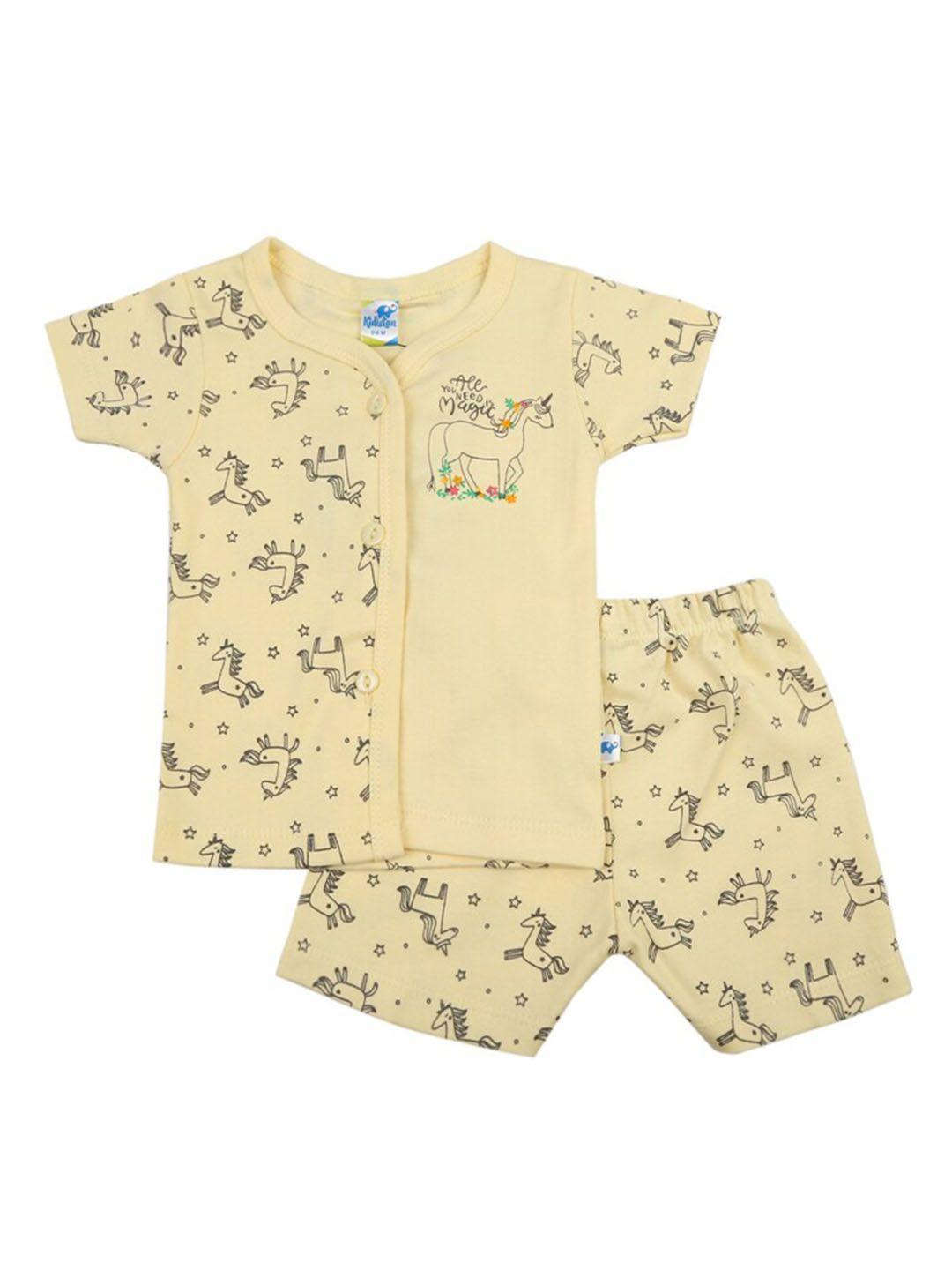 v-mart infants printed pure cotton t-shirt with trousers
