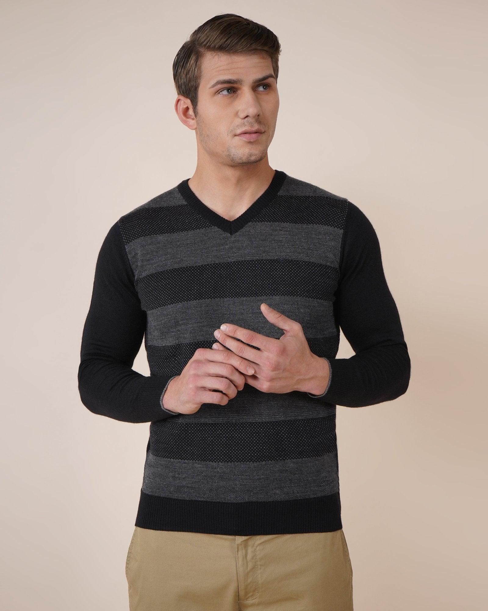 v-neck jet black textured sweater - asppattern